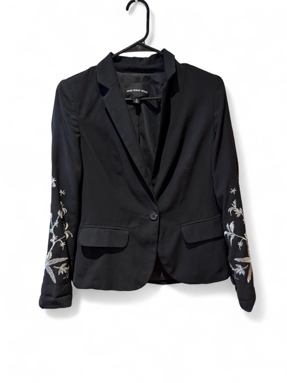 Who What Wear Black Blazer with Silver-White Embroidered Sleeves